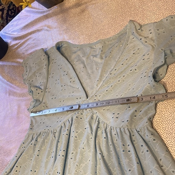 SHEIN Frenchy Butterfly Sleeve V Neck Schiffy Dress size XS NWT - Picture 10 of 13